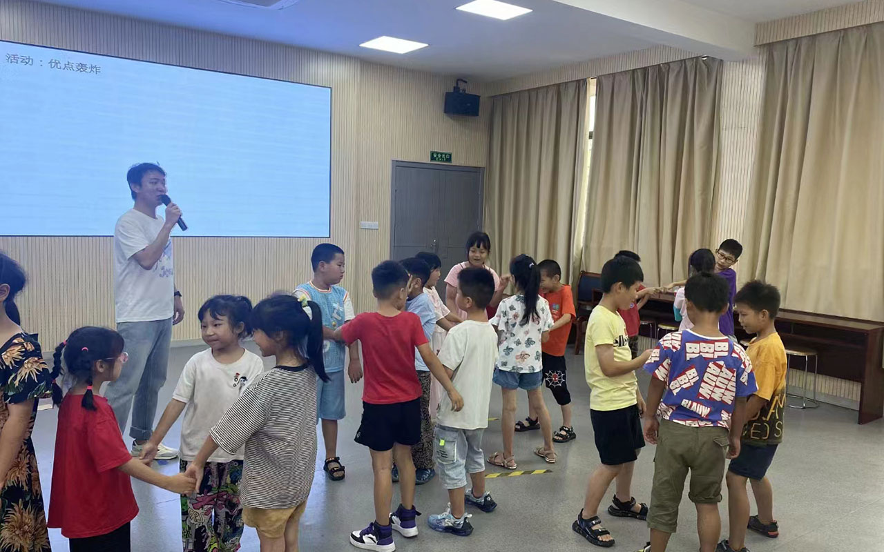 喀什龙观乡中心学校